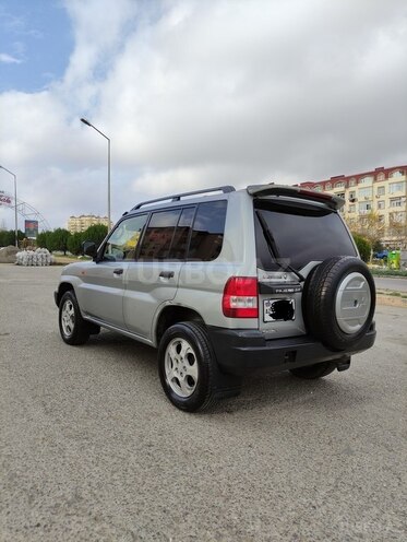 Mitsubishi Pajero io 2000, 320,000 km - 1.8 л - Bakı