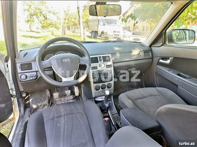 LADA (VAZ) Priora 2013, 77,000 km - 1.6 l - Quba