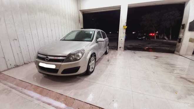 Opel Astra 2006, 210,000 km - 1.3 l - Bakı