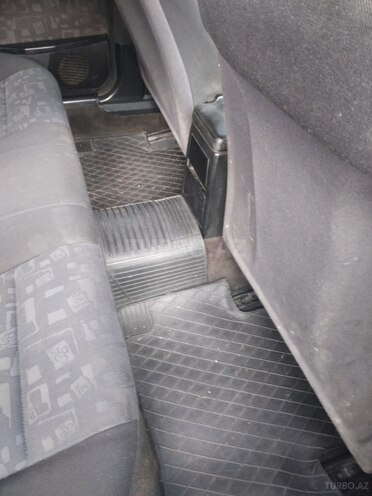 Mercedes C 180 1995, 352,632 km - 1.8 л - Salyan