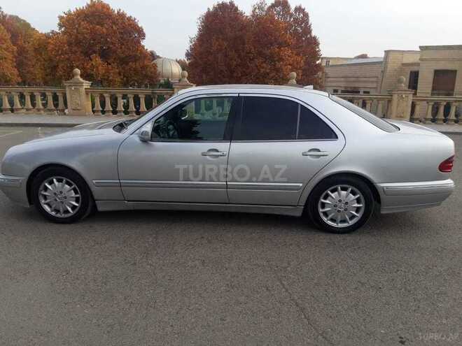 Mercedes E 220 1999, 137,573 km - 2.2 л - Qazax
