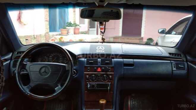Mercedes E 230 1996, 343,965 km - 2.3 л - Bakı