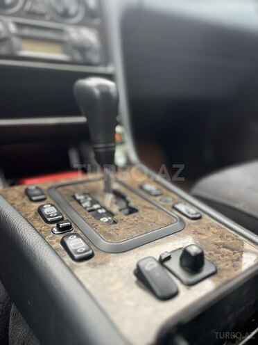 Mercedes E 240 1999, 264,000 km - 2.4 l - Bakı