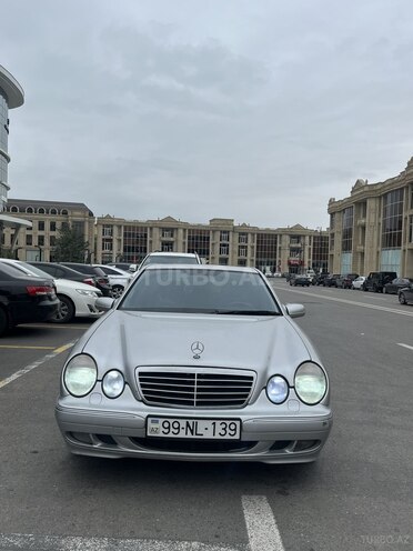 Mercedes E 240 1999, 264,000 km - 2.4 l - Bakı