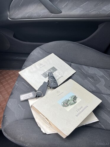Mercedes E 240 1999, 264,000 km - 2.4 l - Bakı
