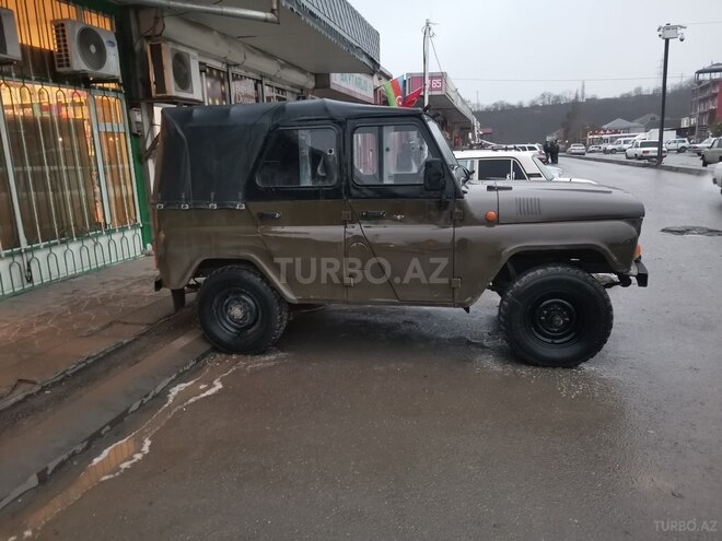 UAZ 469 2006, 45,000 km - 2.4 л - Quba