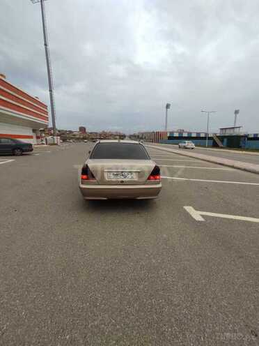Mercedes C 250 1997, 300,000 km - 2.5 l - Bakı