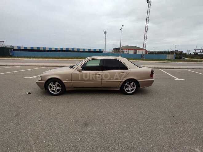 Mercedes C 250 1997, 300,000 km - 2.5 l - Bakı