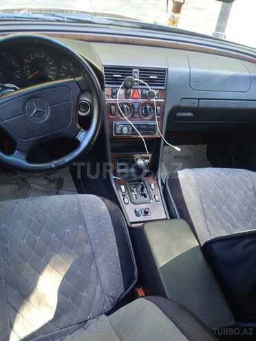 Mercedes C 220 1997, 280,000 km - 2.2 l - Bakı