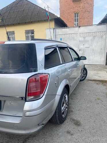 Opel Astra 2005, 317,000 km - 1.4 l - Ucar
