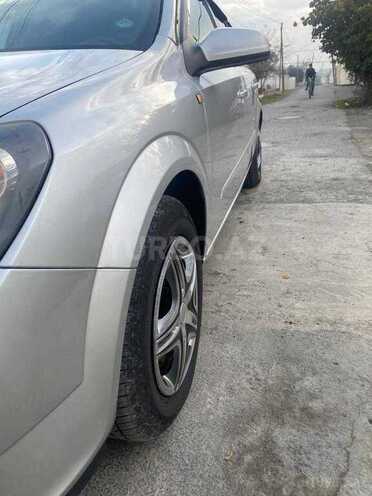 Opel Astra 2005, 317,000 km - 1.4 l - Ucar