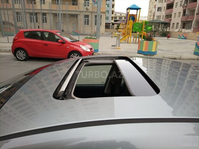 Hyundai Elantra 2015, 115,985 km - 2.0 l - Bakı