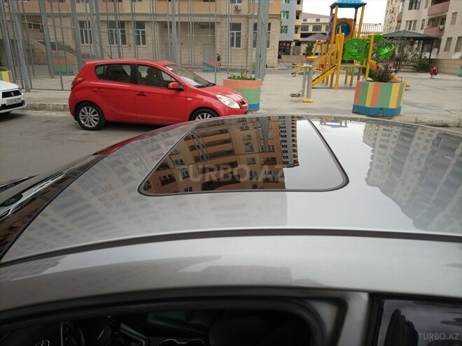 Hyundai Elantra 2015, 115,985 km - 2.0 l - Bakı