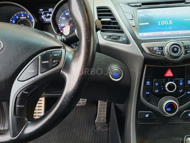 Hyundai Elantra 2015, 115,985 km - 2.0 l - Bakı