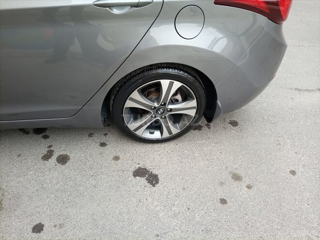 Hyundai Elantra 2015, 115,985 km - 2.0 l - Bakı