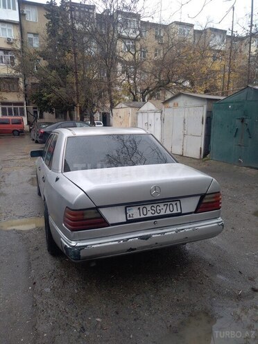Mercedes E 250 1992, 472,747 km - 2.5 л - Bakı