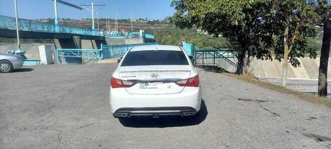 Hyundai Sonata 2012, 267,000 km - 2.0 л - Quba