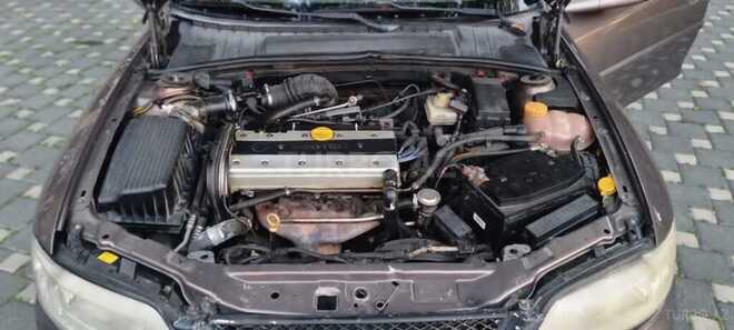 Opel Vectra 1998, 105,467 km - 1.8 л - Yevlax