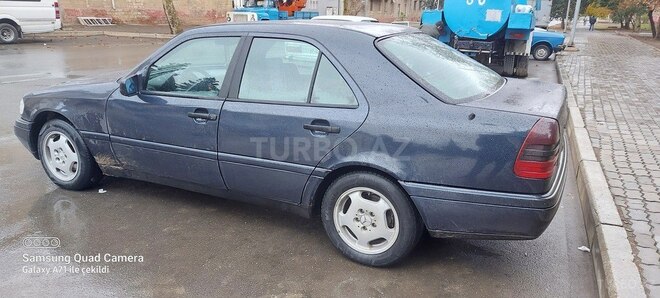 Mercedes C 180 1995, 440,000 km - 1.8 l - Gəncə