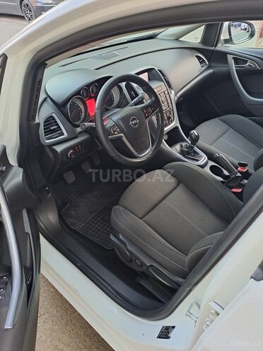 Opel Astra 2013, 165,000 km - 1.3 l - Bakı