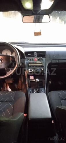 Mercedes C 230 1997, 498,000 km - 2.3 l - Bakı