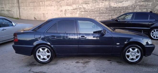 Mercedes C 230 1997, 498,000 km - 2.3 l - Bakı
