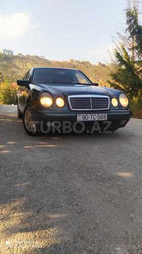 Mercedes E 240 1999, 325,200 km - 2.4 л - Bakı
