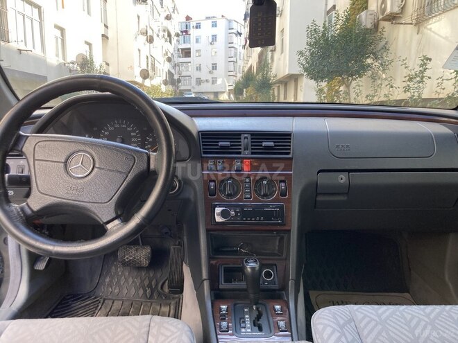 Mercedes C 220 1995, 285,052 km - 2.2 l - Bakı