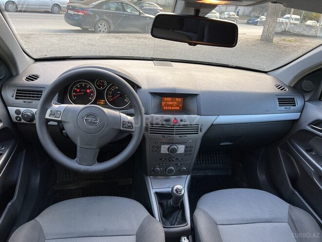 Opel Astra 2005, 217,000 km - 1.4 л - Bakı
