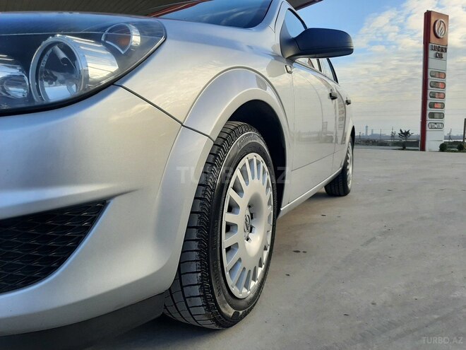Opel Astra 2009, 187,000 km - 1.4 l - Bakı