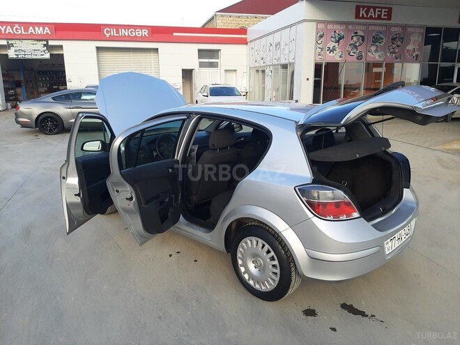 Opel Astra 2009, 187,000 km - 1.4 l - Bakı