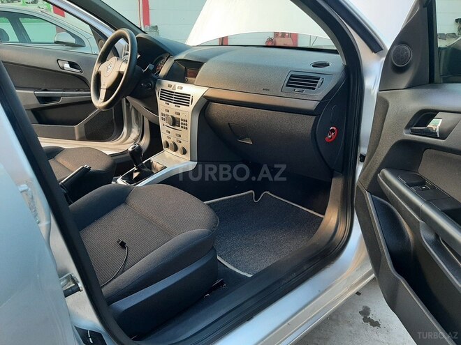 Opel Astra 2009, 187,000 km - 1.4 l - Bakı