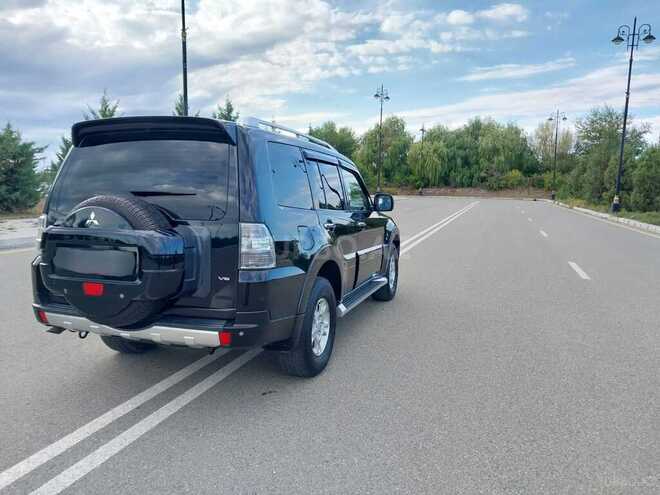 Mitsubishi Pajero 2007, 158,000 km - 3.0 l - Bakı