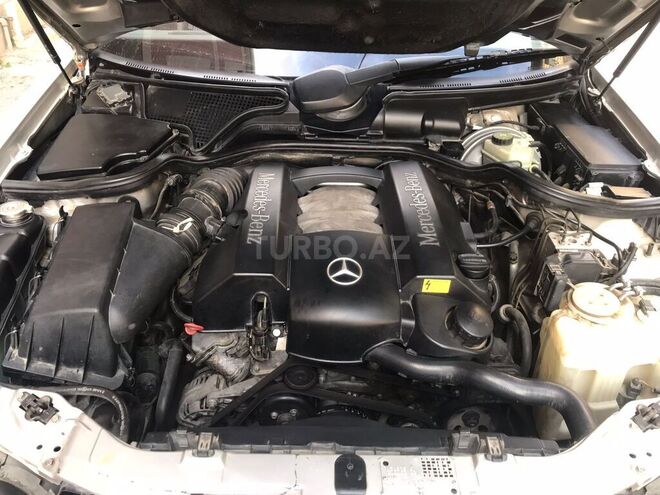 Mercedes E 240 2001, 370,000 km - 2.4 l - Bakı