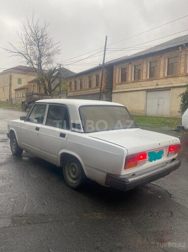 LADA (VAZ) 2107 2007, 20,000 km - 1.6 л - Qax