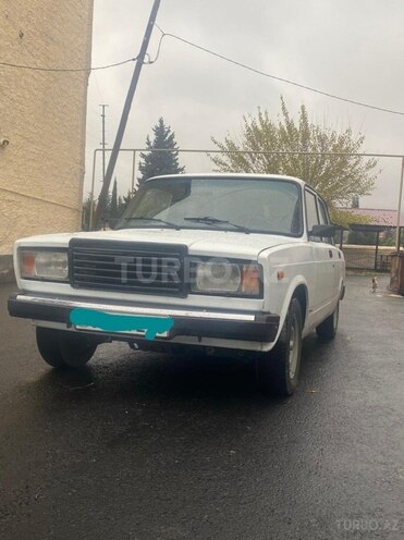 LADA (VAZ) 2107 2007, 20,000 km - 1.6 л - Qax