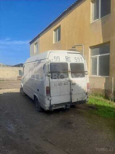 Mercedes 208 D 1992, 255,111 km - 2.3 л - Bakı