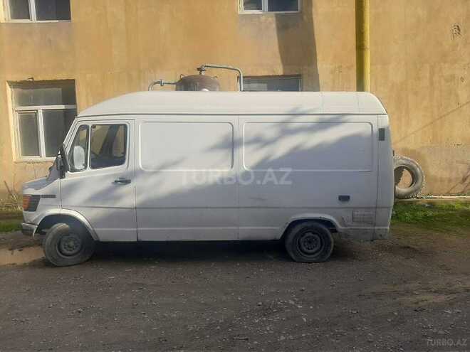 Mercedes 208 D 1992, 255,111 km - 2.3 л - Bakı