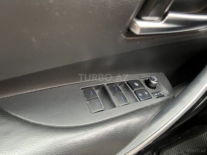 Toyota Corolla 2019, 124,758 km - 1.6 l - Bakı