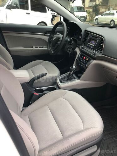 Hyundai Elantra 2016, 87,900 km - 2.0 l - Bakı