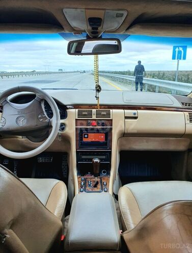 Mercedes E 320 2000, 260,000 km - 3.2 l - Lənkəran