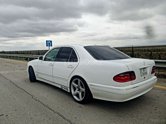 Mercedes E 320 2000, 260,000 km - 3.2 l - Lənkəran