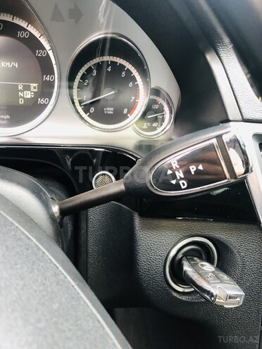 Mercedes E 350 2009, 325,000 km - 3.5 l - Bakı