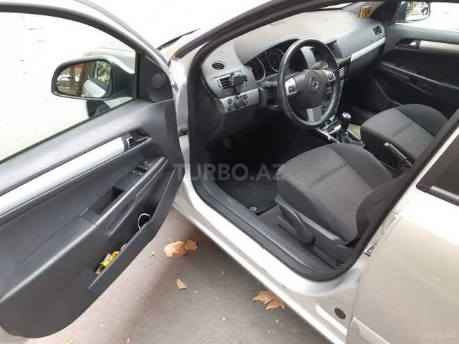 Opel Astra 2010, 94,420 km - 1.4 l - Bakı