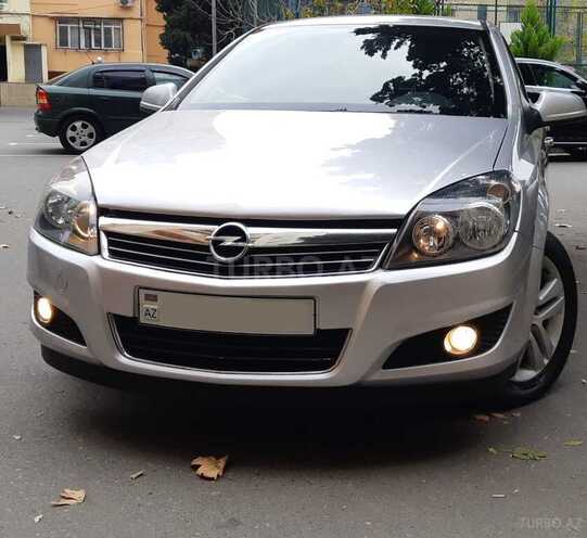 Opel Astra 2010, 94,420 km - 1.4 l - Bakı