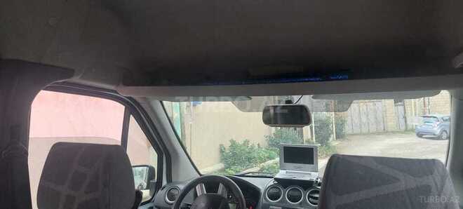 Ford Tourneo Connect 2010, 341,000 km - 1.8 l - Bakı