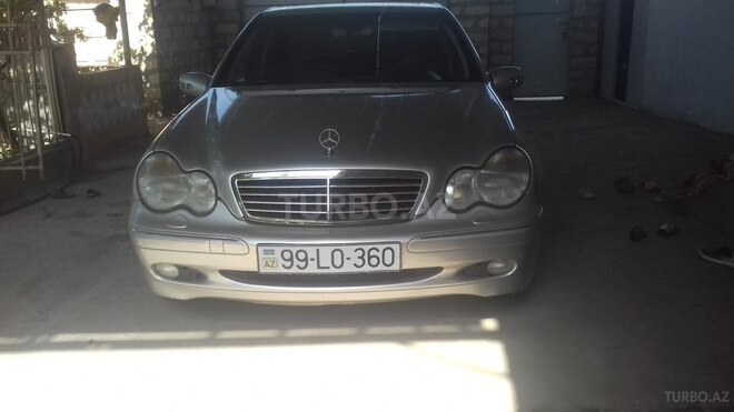 Mercedes C 200 2001, 266,654 km - 2.0 l - Gəncə