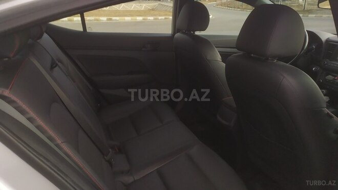 Hyundai Elantra 2018, 88,514 km - 1.6 л - Bakı