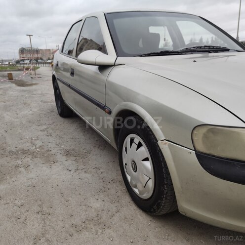 Opel Vectra 1996, 247,352 km - 1.6 l - Bakı