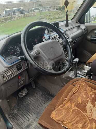 Mitsubishi Pajero 1996, 284,335 km - 2.8 л - Bakı